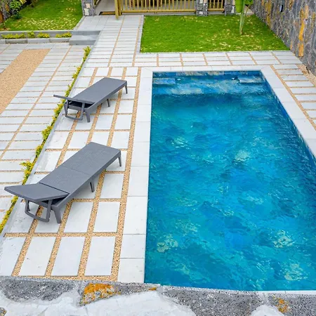 A&B Villa Grand Baie Exterior photo